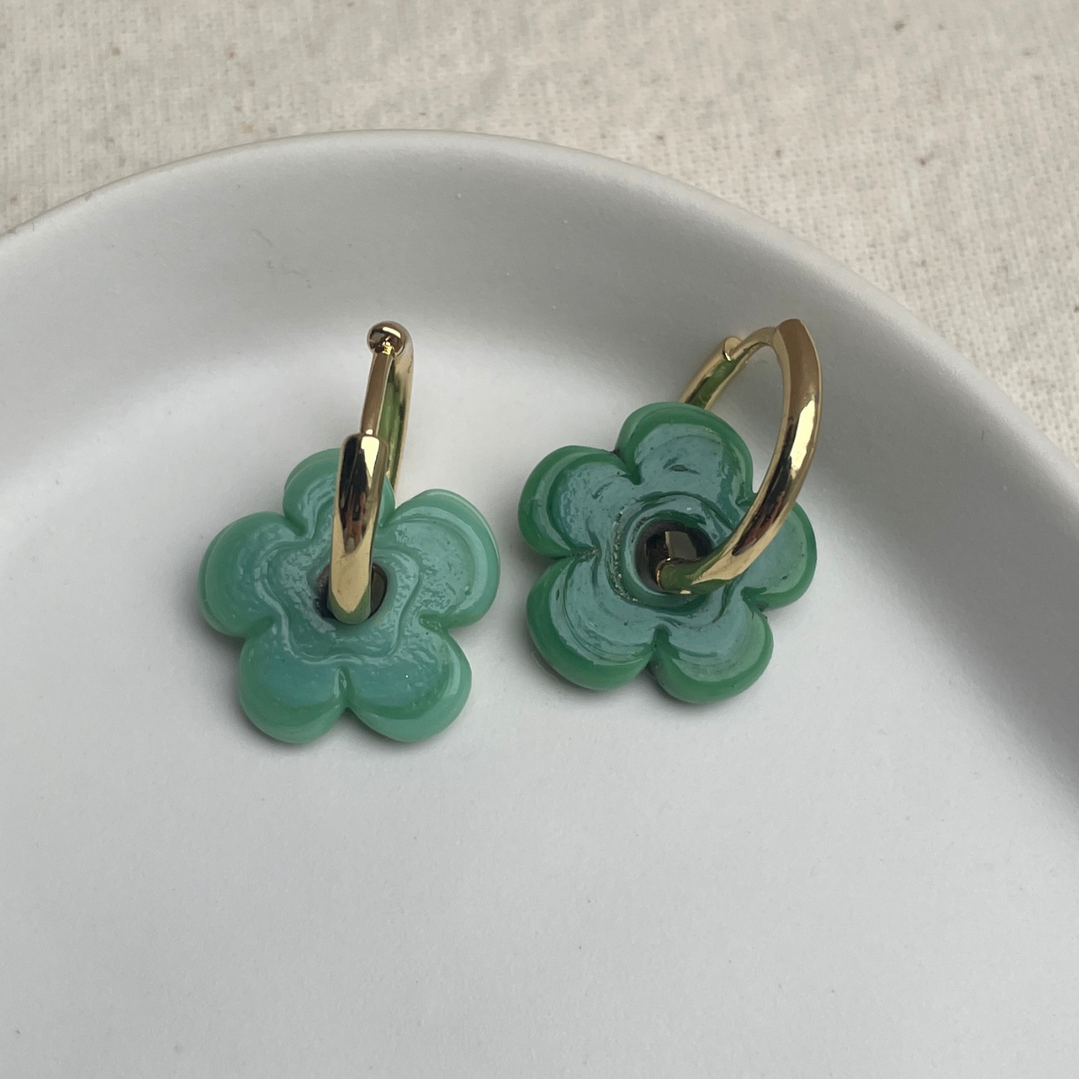 Fleur - Solid Green - Glass Flower Charm Hoops