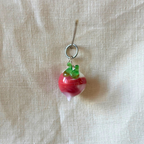 Radish  - Murano Glass Food Charm