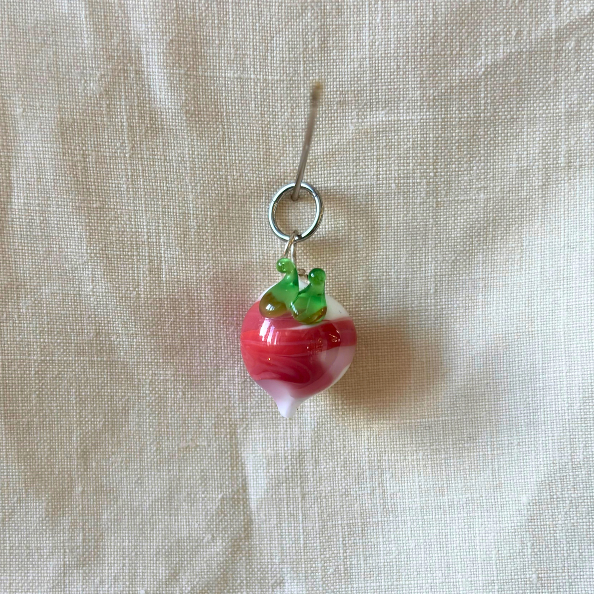 Radish  - Murano Glass Food Charm