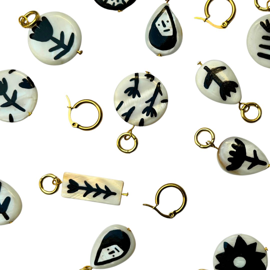 Mollie V - Hand-painted Shell and 18k Gold Clip on Charms - 024