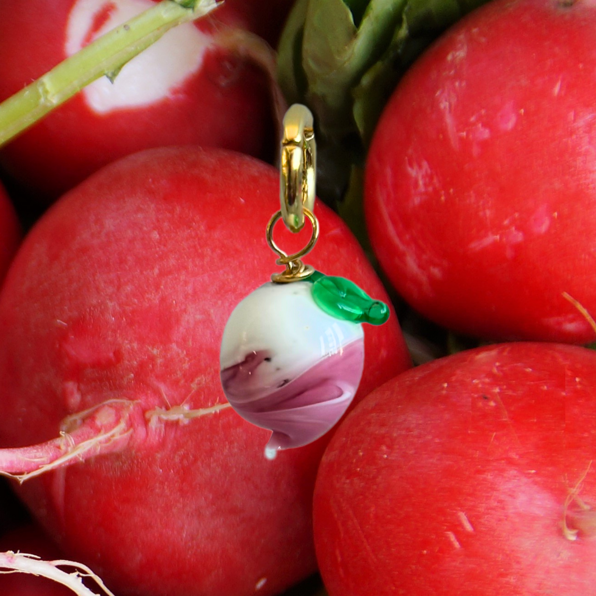 Radish  - Murano Glass Food Charm