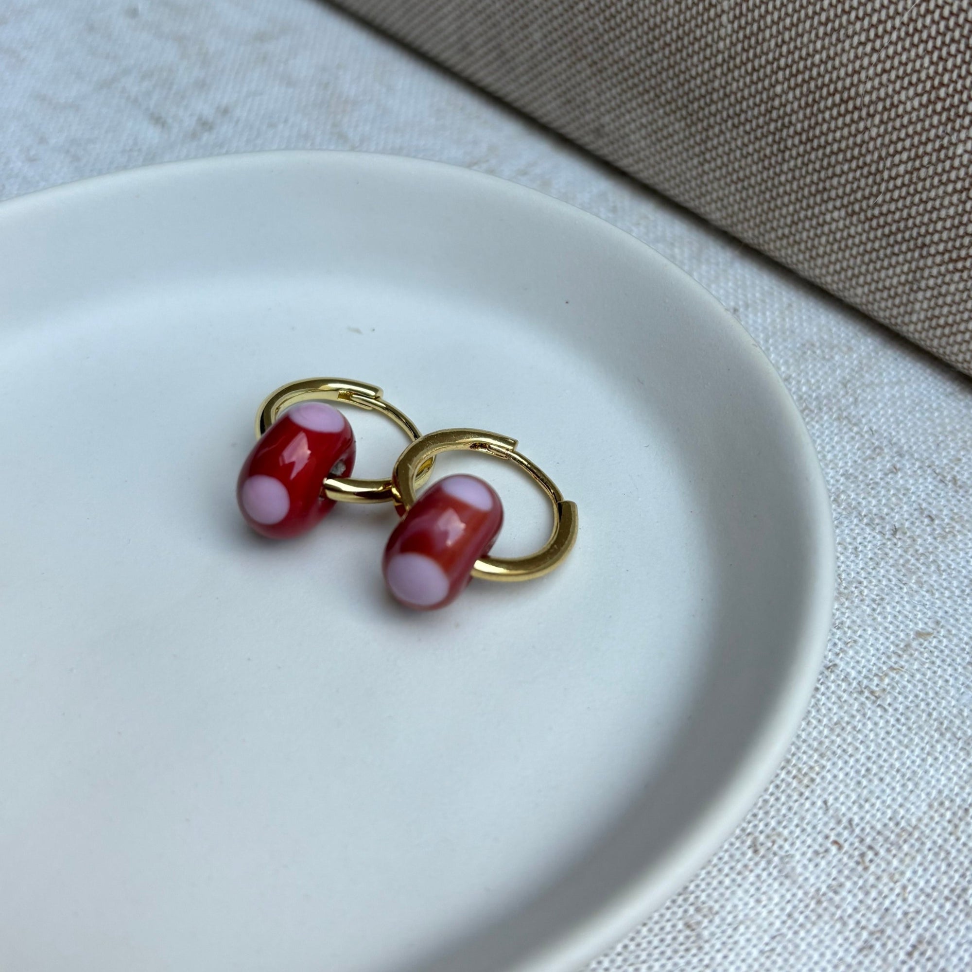 Speckled Glass Beads - Pink on Red