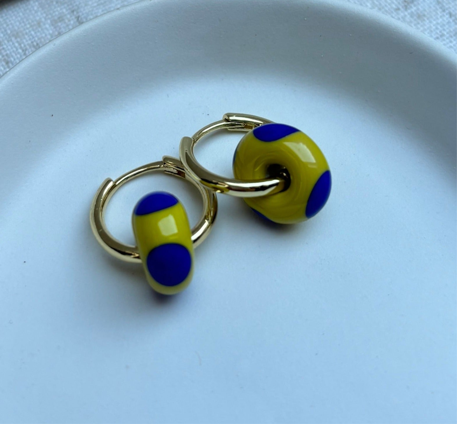 Speckled Glass Beads - Yellow on Blue