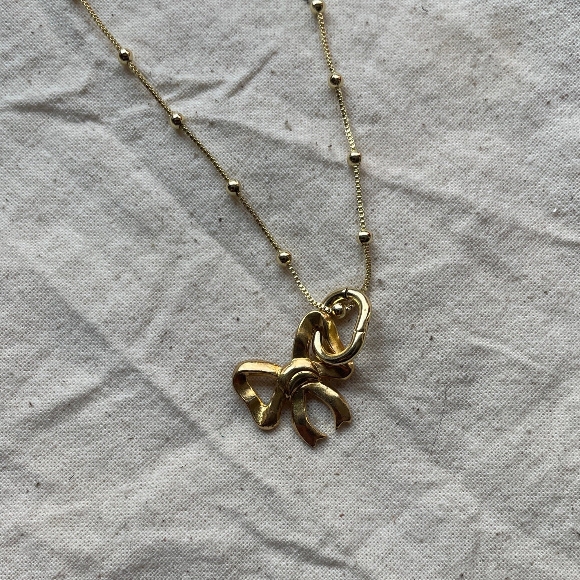 Charms - Vintage - Bow